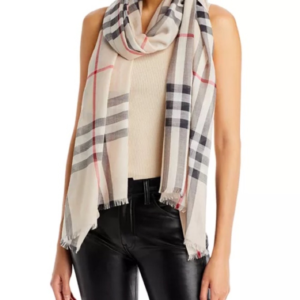 Burberry Giant Check Wool Silk Scarf Beige Nova Check Fringe